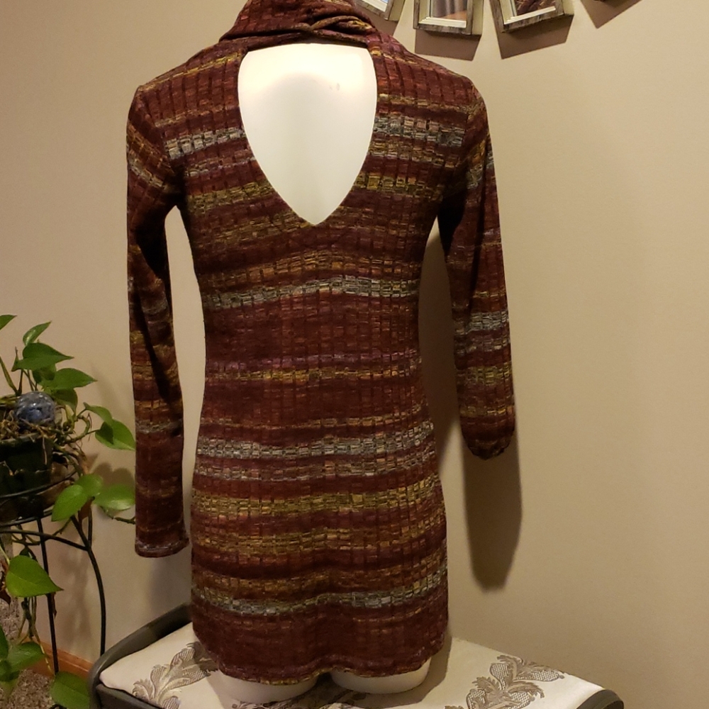 Tunic - Picture 2 of 5